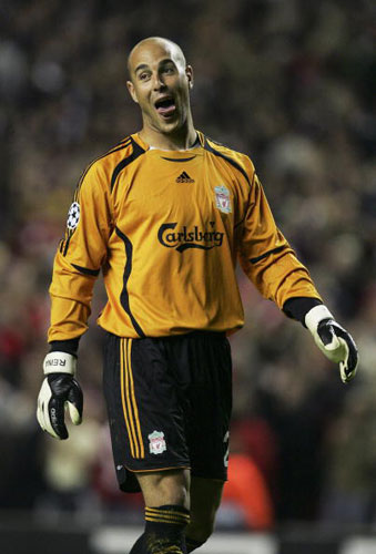 热刺125周年纪念：唯一赢得足总杯的业余队身披纯白球衣致敬历史