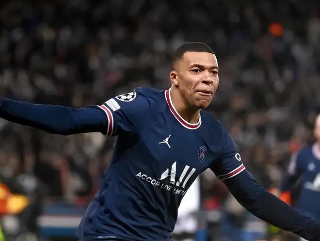 游戏边走边C1V1的实战分析：不再是盲目乱打