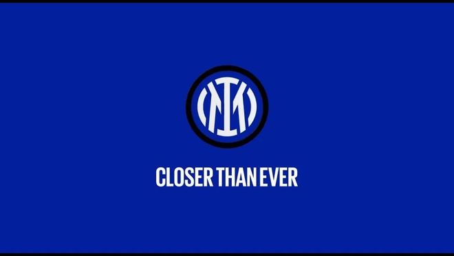 [图]主场大胜河南队 上海海港领跑联赛积分榜