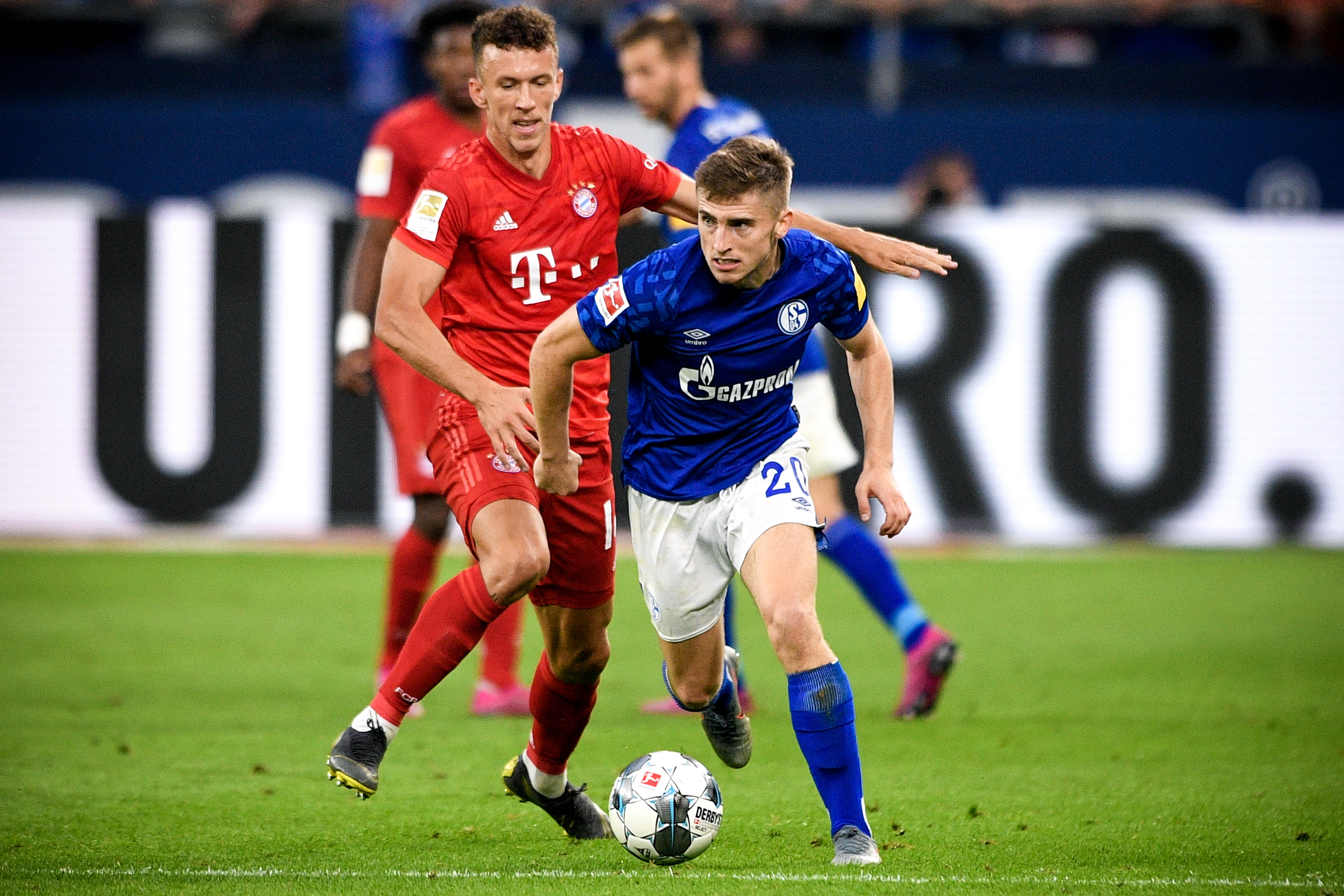 2025天津马拉松 ｜ 李芷萱破赛道纪录夺冠，康洋洋夺男子第一